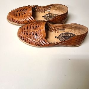 Womens handmade leather huaraches. Size 6.5-7.5